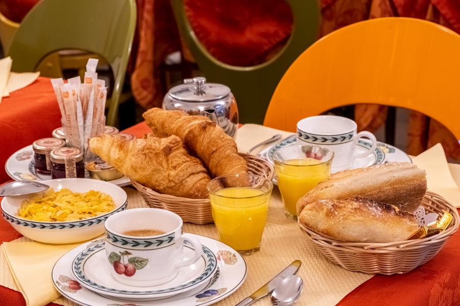 Hôtel Baudelaire Opéra - Pequeno-almoço